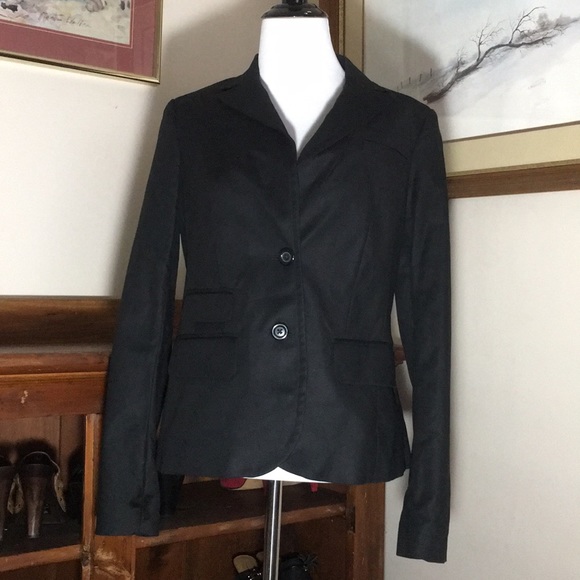 Banana Republic Jackets & Blazers - Banana Republic Black Blazer. Size 6
